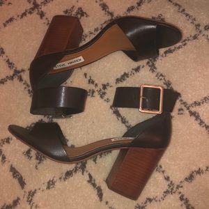 Steve Madden Estoria Sandal black size 6.5